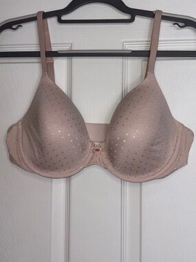 Victoria's Secret Light Blush Dot T-Shirt Bra